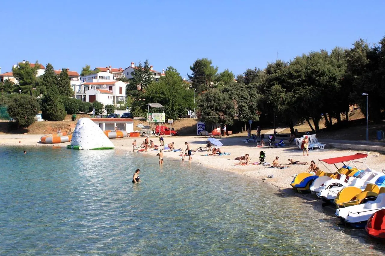 Apartment Pjescana Uvala 7349A Pula 0*,  Croatia