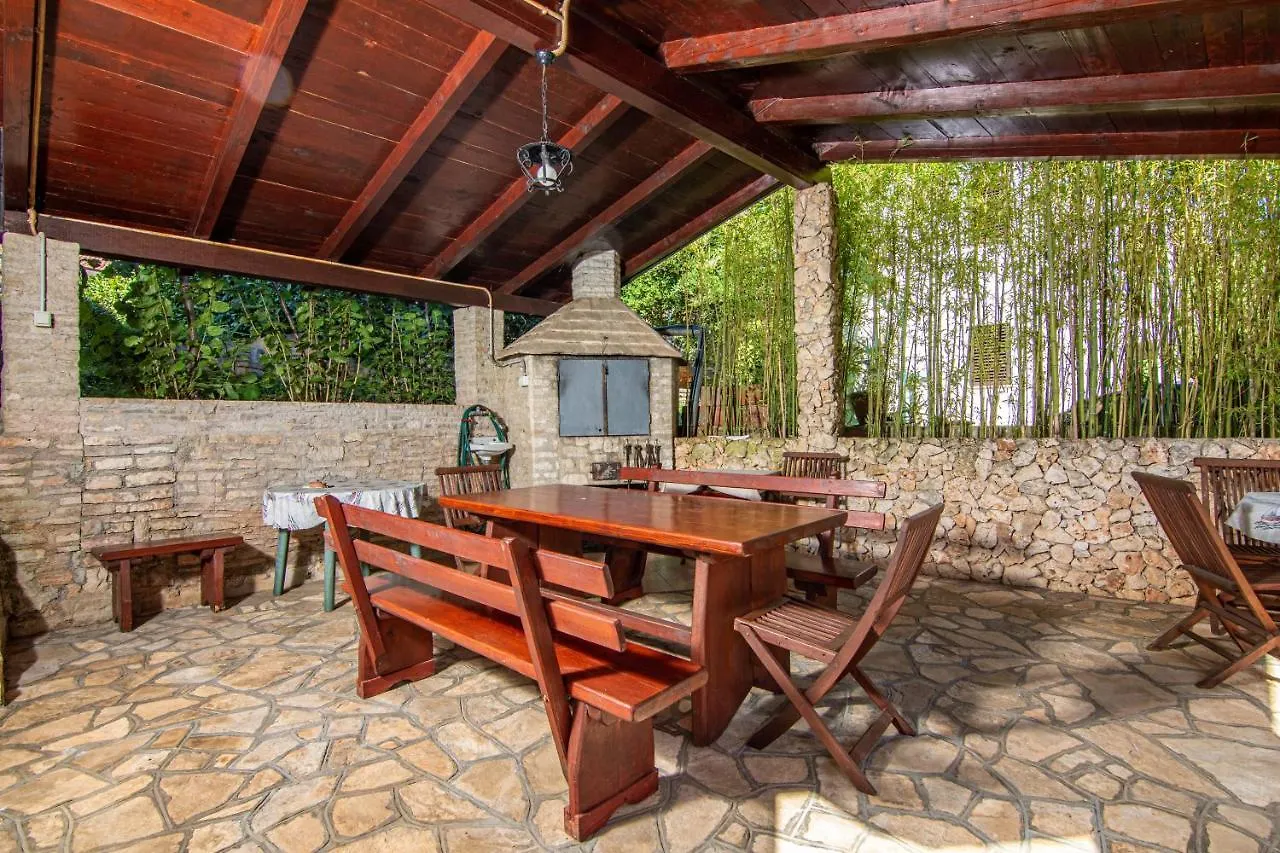 Apartment Pjescana Uvala 7349A Pula 0*,  Croatia