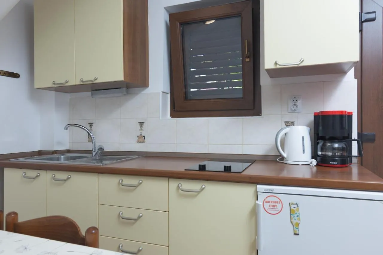 Apartment Pjescana Uvala 7349A Pula 0*,