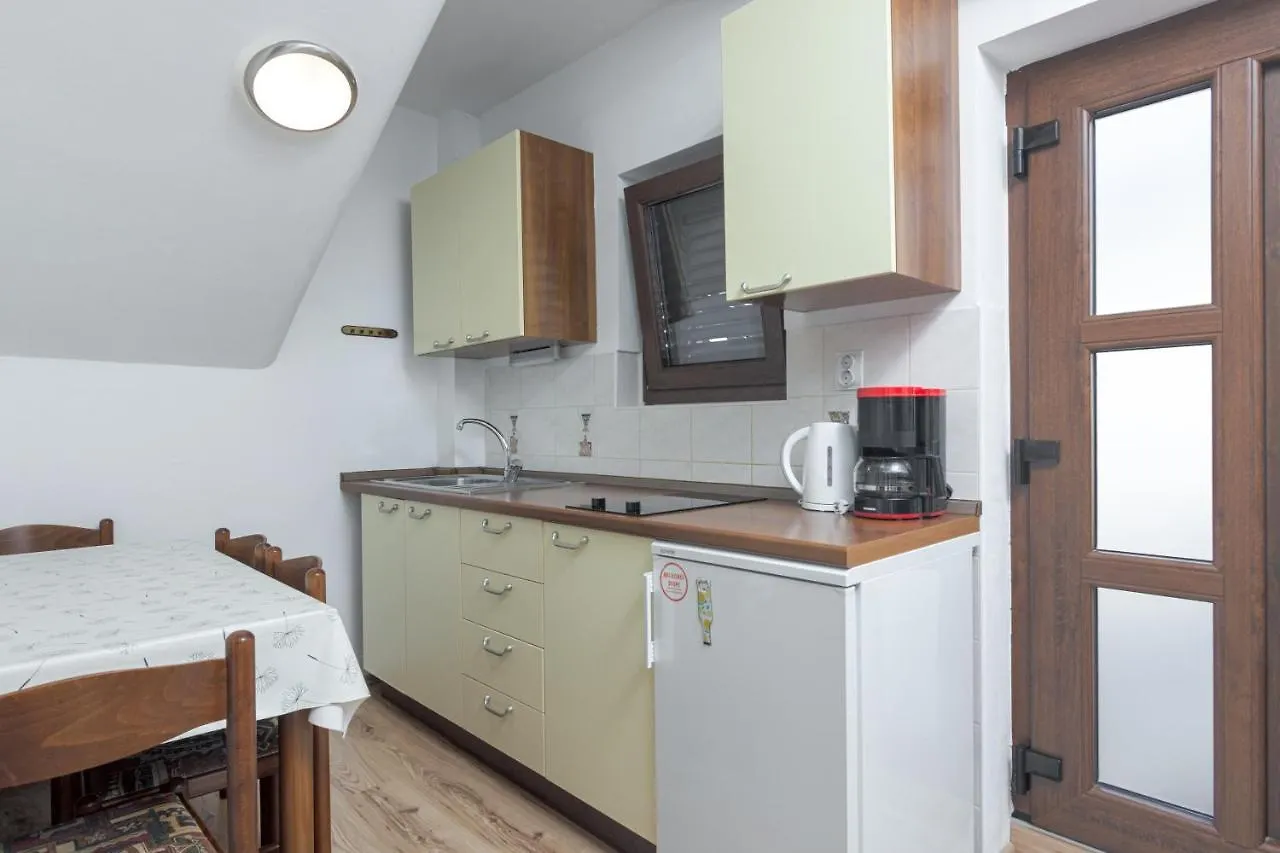Apartment Pjescana Uvala 7349A Pula